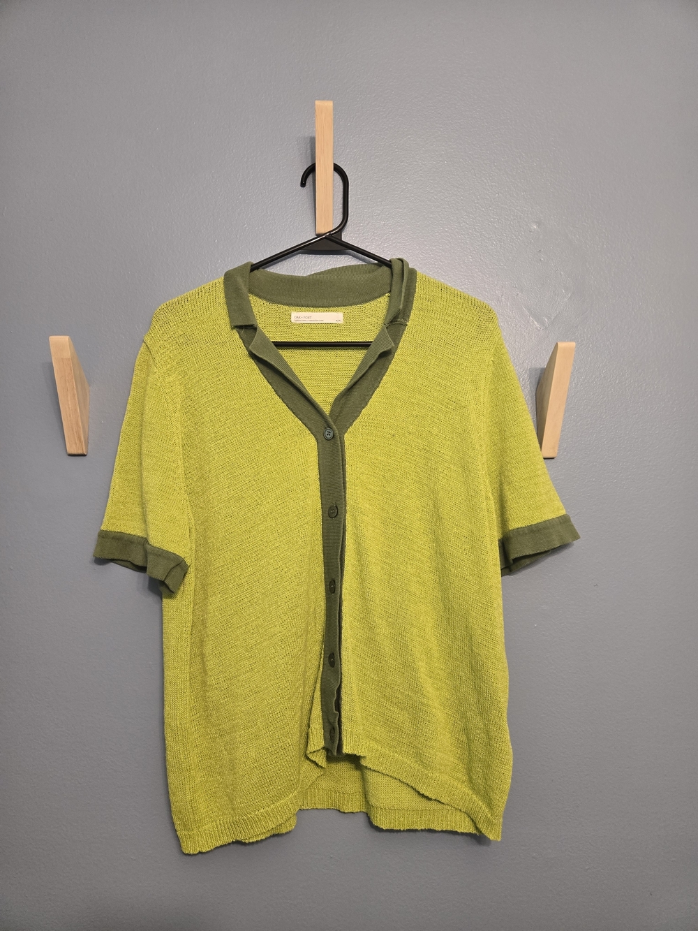 OAK + FORT Short-Sleeve Button Cardigan in Bright Lime with Olive Trim